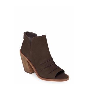Vince Camuto Kreesi Ruched Peep Toe Bootie